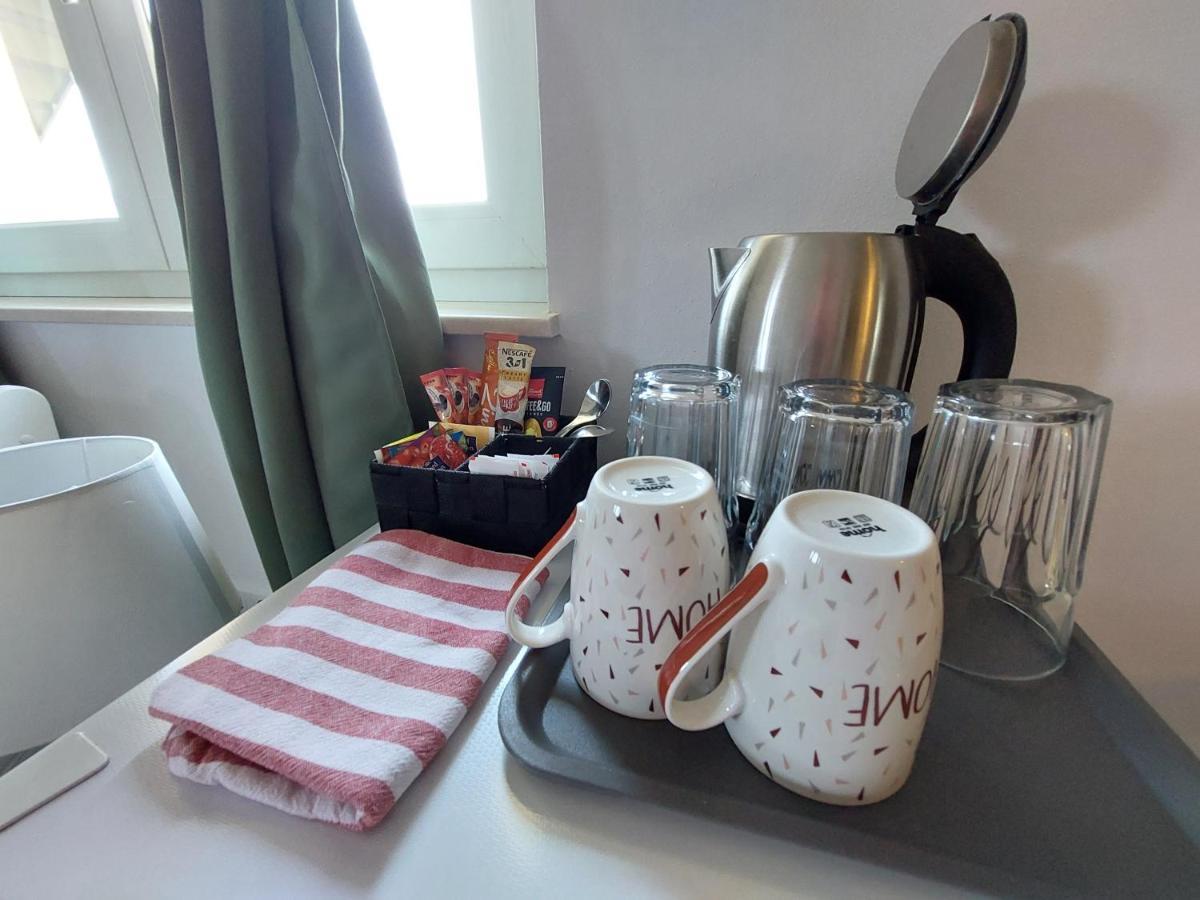 Katarica Hotell Korenica Eksteriør bilde